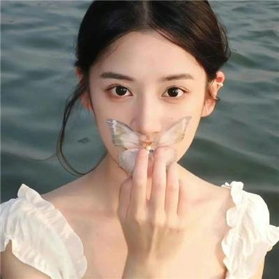 吞噬太阳的女子